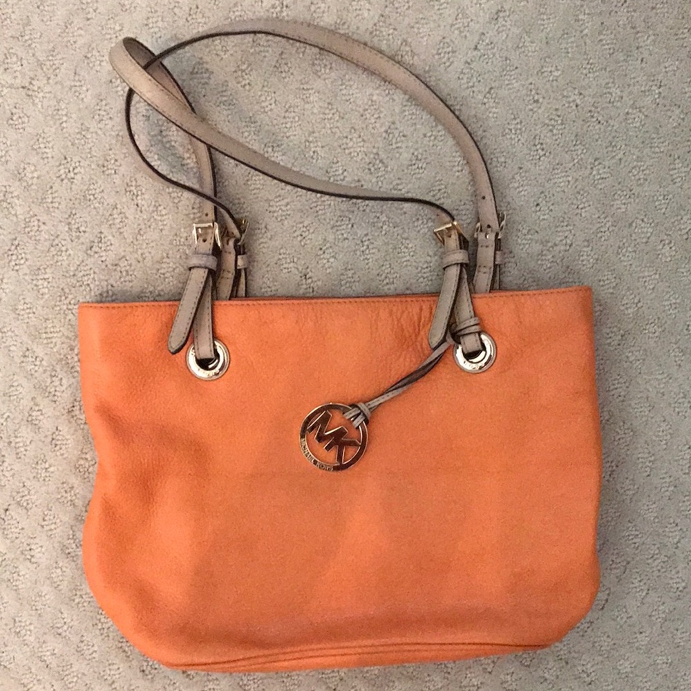 Michael Kors Leather Medium sized Orange Purse